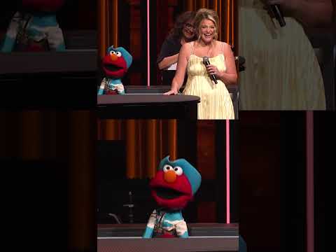 Opry Star Lauren Alaina Introduces Elmo For His Opry Debut!  #Opry100 @SesameStreet