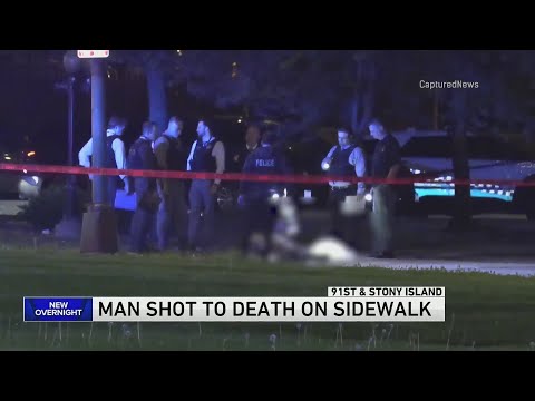 Man, 64, shot and killed while walking on sidewalk on city's South Side, Chicago police say