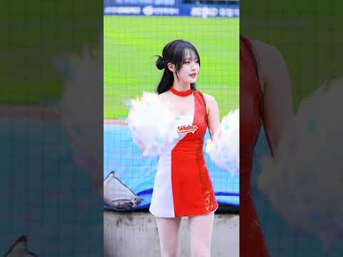 ssg랜더스 정설아치어리더 박수 에레디아 응원 직캠 #shorts #<strong>정설아</strong> #치어리더 #응원 #공연 #직캠 #영상 #ssg랜더스