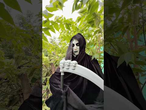 Tempat Angker Pasti Ada Penunggunya Apalagi di Kuburan