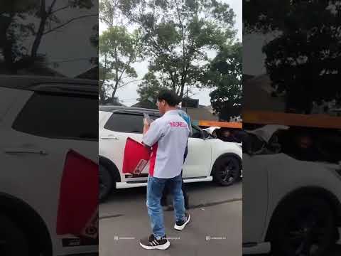 Lalin Sempat Tersendat, Mobil Tabrak Truk di Tol Cipularang