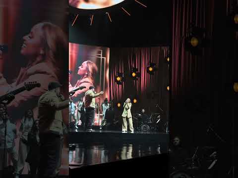 É AMANHÃ! Não percam esse lançamento. Vocês vão amar “És Tão Bom Pra Mim”!