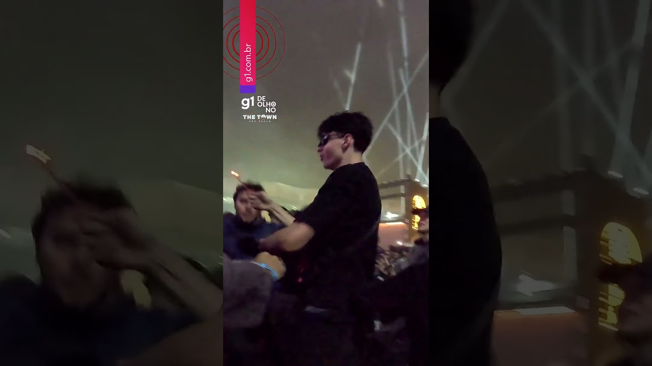 No meio da roda; g1 mostra como é curtir o show de Travis Scott no The Town