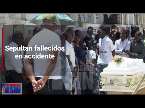 Sepultan fallecidos en accidente