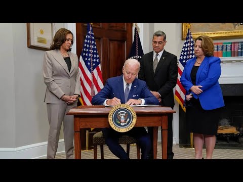 Biden firma decreto para proteger acceso al aborto y la anticoncepción