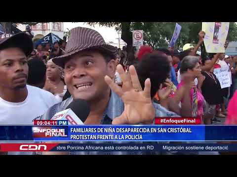 Familiares de niña desaparecida en San Cristóbal protestan frente a la policía