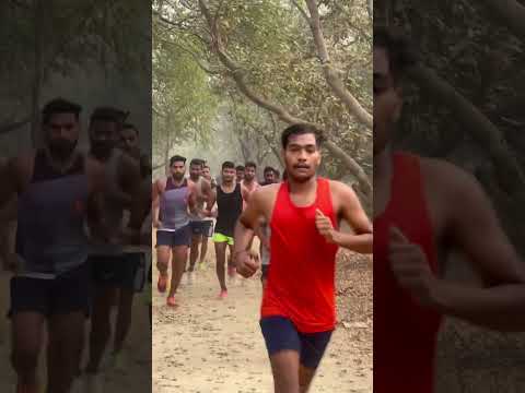 Delhi police 1600 मीटर 5:17😡#short #viralvideos #delhipolice
