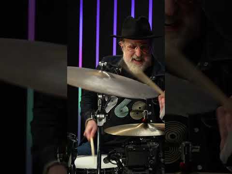Can a '90s Rock Legend Play Avenged Sevenfold? #drumeo #aaroncomess #avengedsevenfold