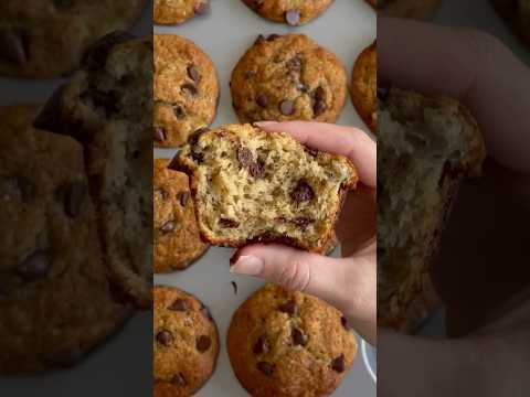 Banana Chocolate Chip Muffins 🍌🍫 #muffins #breakfast #recipe
#chocolate