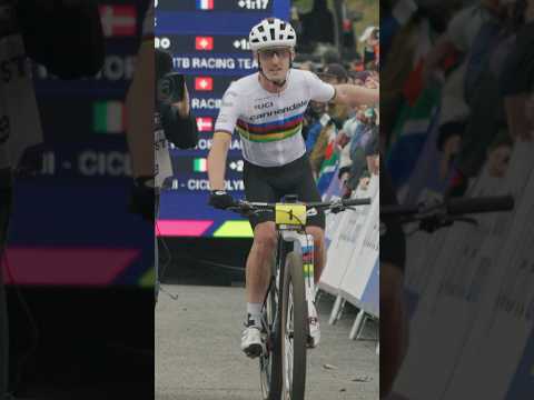 It’s raining rainbows 🌈 CFR’s Alan Hatherly puts on a masterclass in Mont-Sainte-Anne