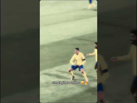 smaller gift for haters by Christiano Ronaldo #ronaldoskills #cr7 #football #viral