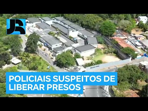 Quatro policiais penais são presos suspeitos de liberar presos indevidamente na Bahia