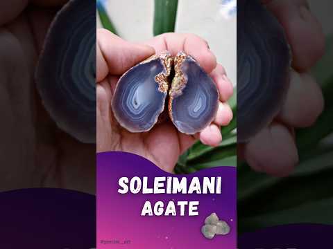 Cutting a blue agate stone #gemstone #agate #shorts