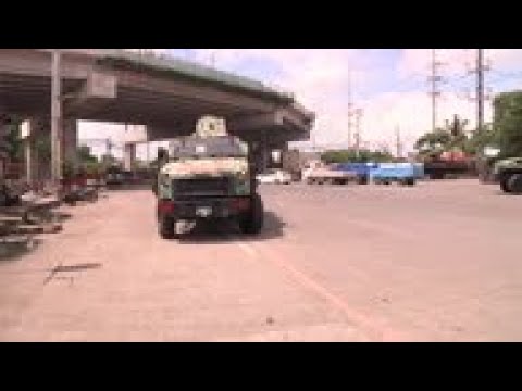 Manila police apprehend lockdown violators