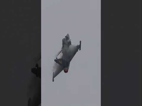 日本でも大人気!北欧の小型戦闘機グリペン!最新進化型JAS39E Gripen