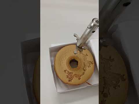 #stamp #hotstamp #emboss #cake #cakedecorating #cakeart #dorayaki #food #cheesecake #burger