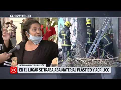 Incendio afectó a galpón en la comuna de Santiago