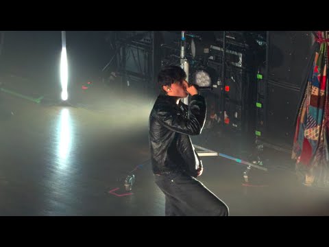 Artemas - caroline (Live In Dallas)