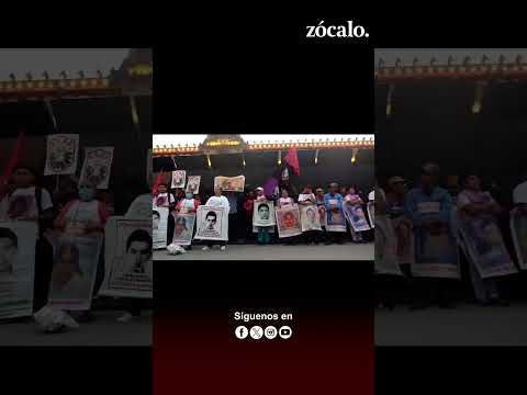 ¡Marcha en CDMX! piden verdad y justicia por 43 normalistas desaparecidos en Ayotzinapa