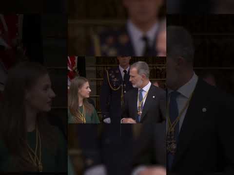 Momento de complicidad entre Felipe VI y Leonor en la apertura de la XV Legislatura