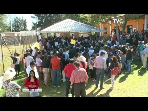 Vecinos de Calderón protestan para exigir ejecución de obras