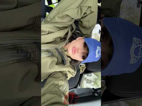 💋 Lean for the kiss