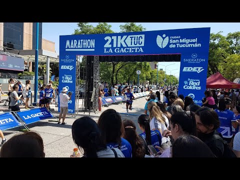 Los runner de la media maratón 21K La Gaceta invadieron las calles de San Miguel de Tucumán