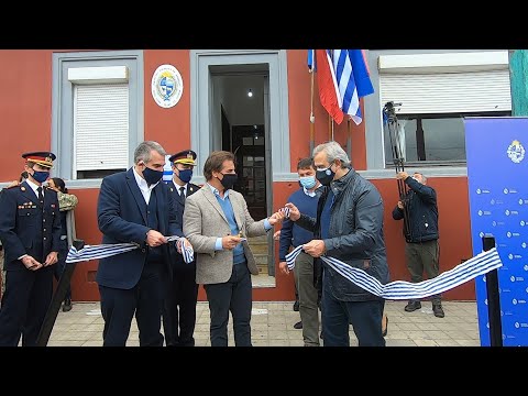 Presidente y Ministro del Interior inauguran destacamento de Bomberos en Santa Clara de Olimar