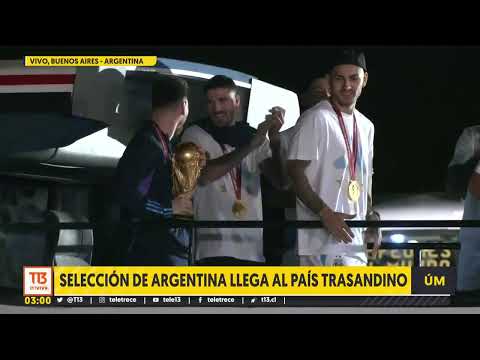 Selección de Argentina llegó con la Copa del Mundo a Buenos Aires