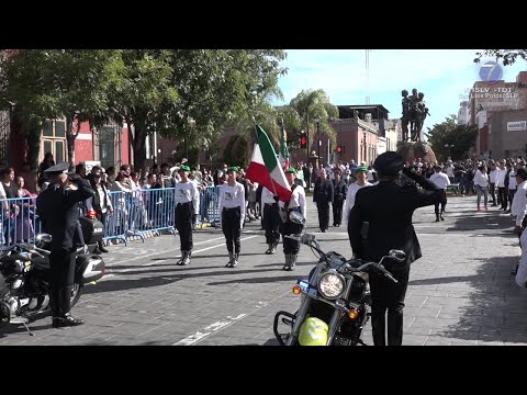Con desfile conmemoran aniversario 113 del inicio de la Revolución Mexicana