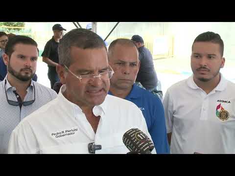 Gobernador lleva suministros y otras ayudas a Coamo