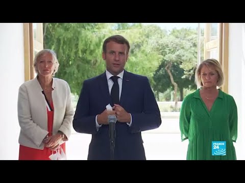 Covid-19 en France : Emmanuel Macron annonce le versement de primes aux aides à domicile
