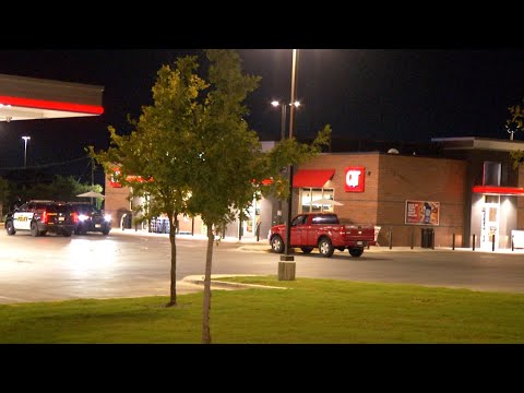 Man slashed by passenger during ride; suspect detained at QuikTrip