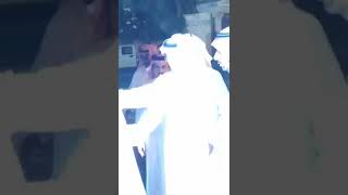 الأمير خالد بن عبدالله اثناء تواجده في مجلس عزاء الراحل خالد قاضي