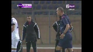 فيديو : اشتباك بالإيدي بين لاعب وادي دجلة وبين حكم المباراة في الدوري المصري