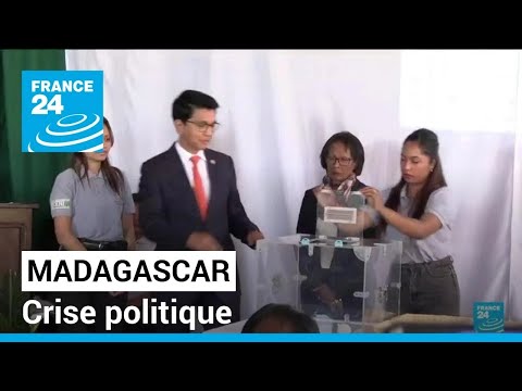 Crise politique à Madagascar : le président du Sénat renonce à ses attributions présidentielles