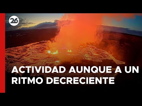 Cráteres del volcán de Islandia arrojan lava