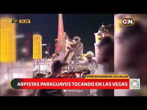 Arpistas paraguayos tocando en Las Vegas