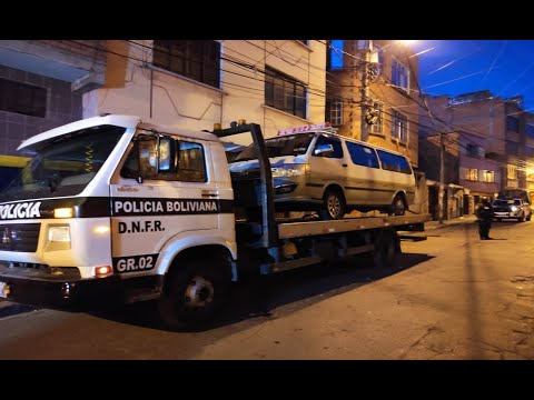 La policía frustró el robo de un minibús en la zona de Chamoco Chico y ladrón fue aprehendido