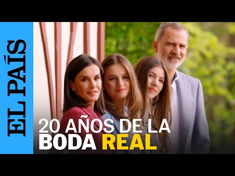 CASA REAL | Los reyes Felipe y Letizia posan junto a sus hijas para celebrar los 20 años de su boda