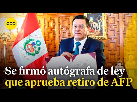 Alejandro Soto firmó autógrafa de ley que autoriza nuevo retiro de AFP
