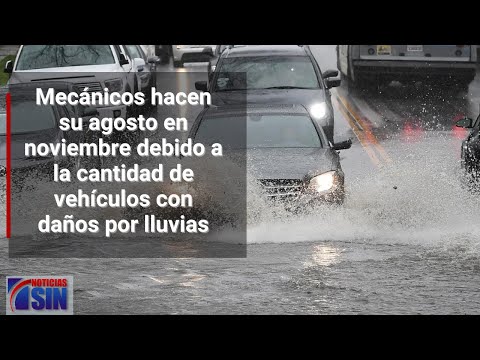 Mecánicos reciben gran cantidad de vehículos dañados tras lluvias