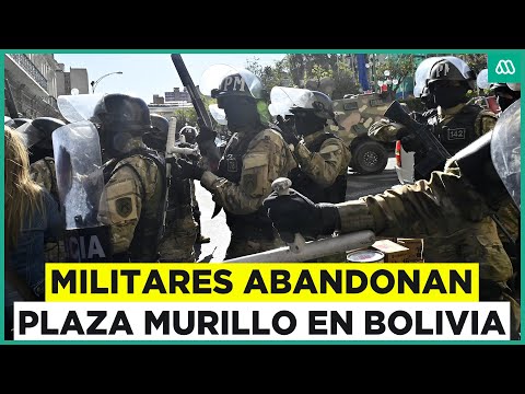 Bolivia: Militares abandonan plaza Murillo y policía toma control de frontis del Palacio de Gobierno