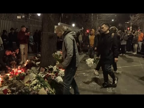 Hundreds gather outside Russian embassy in Belgrade to honour opposition leader Navalny on day of hi