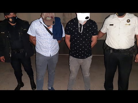 PNC captura a dos hombres con rótulo falso del gobierno