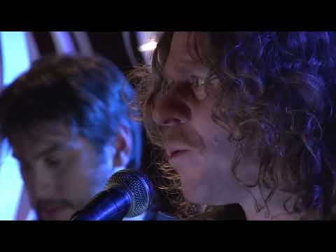 BUENOS MUCHACHOS - He Never Wants To See You Once Again (HD) // Autores en Vivo // Ciclo 2