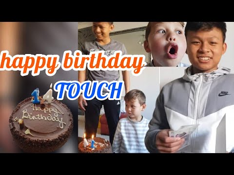 สุขสันต์วันเกิดนะทัช-ลูกชายคนโ สุขสันต์วันเกิดนะทัช-ลูกชายคนโ