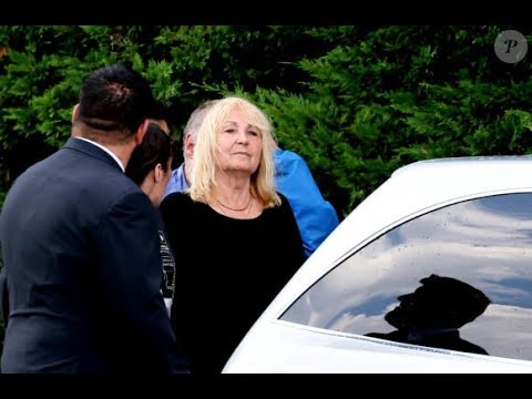 VIDEO Mort de Gérard Leclerc : Sa veuve Julie toujours effondrée 6 mois après, c'est dur après 40