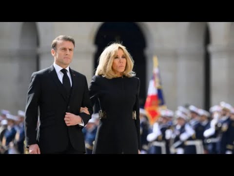 Hommage à Philippe de Gaulle : Brigitte et Emmanuel Macron émus aux larmes