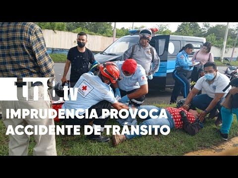 Peatón y motociclistas fracturados en accidente en Carretera Norte, Managua - Nicaragua